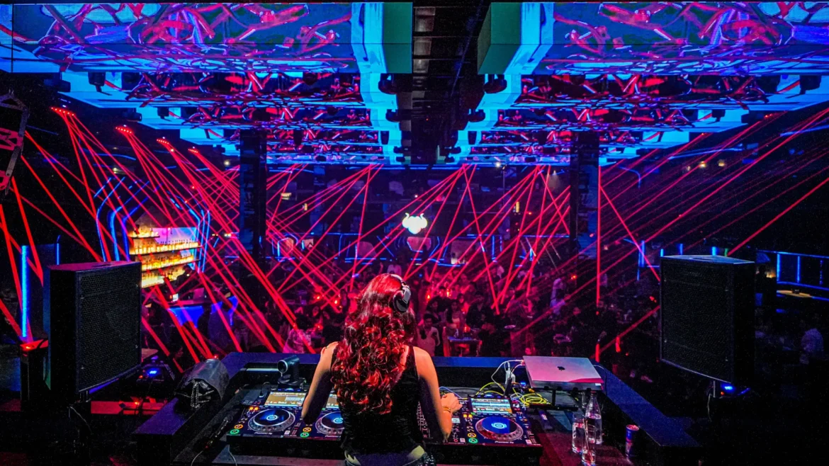 How Cocktail Culture Is Redefining Nightlife with DJs and Seaside Energy