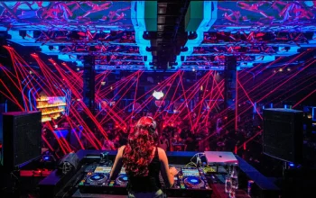 How Cocktail Culture Is Redefining Nightlife with DJs and Seaside Energy