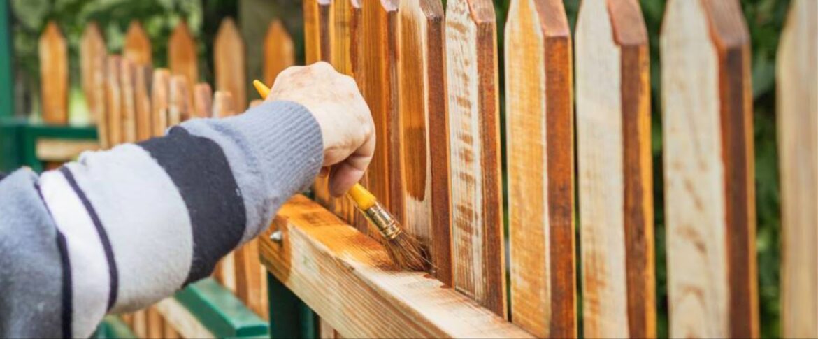 Long-Lasting Fence Protection With Premium Staining for Every Home